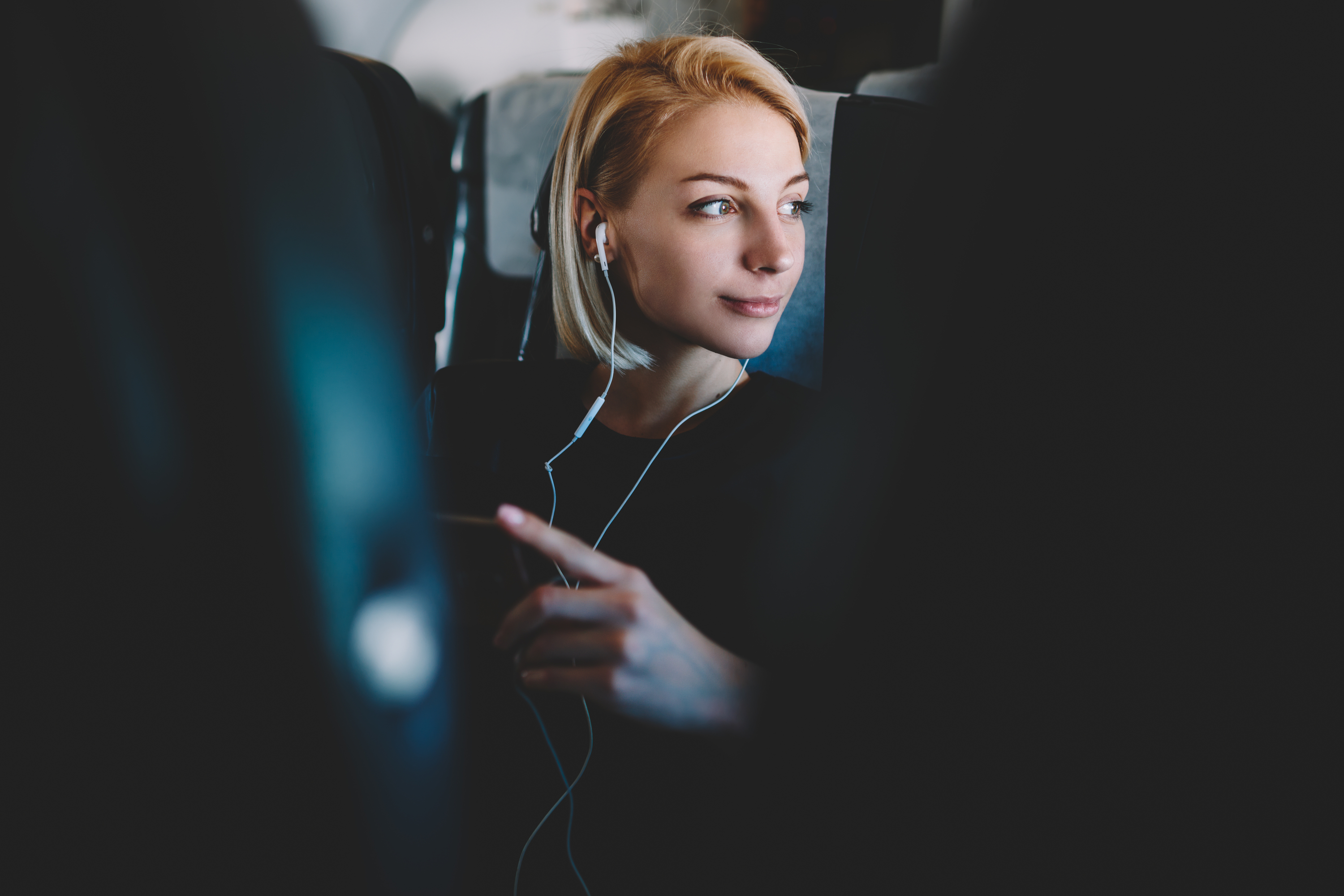 travel essentials | airplanes | traveling | traveling tips | traveling hacks | airplane essentials