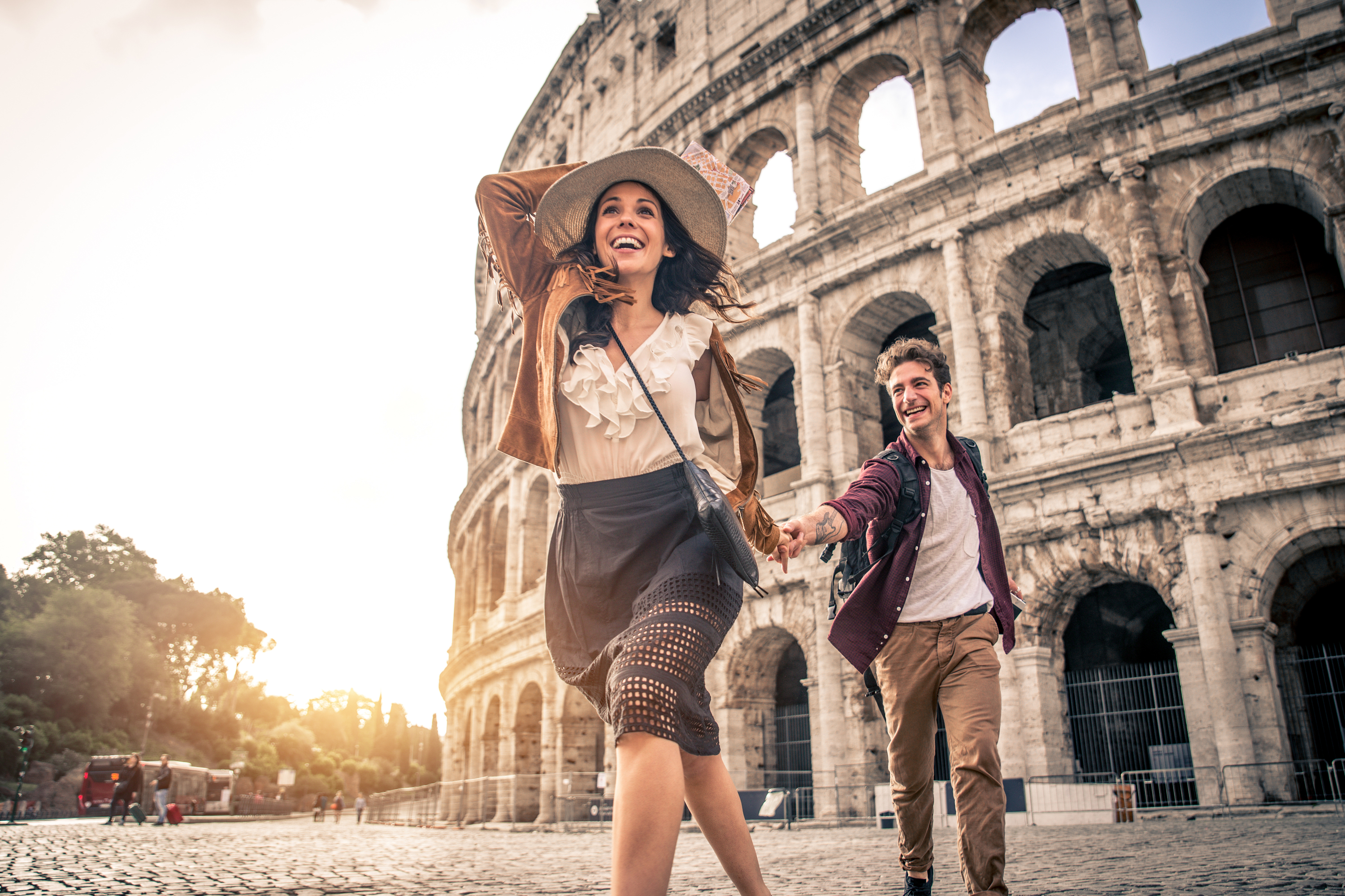 pickpocketed | traveling tips | safety tips | travel safely | tips for traveling | pick pockets