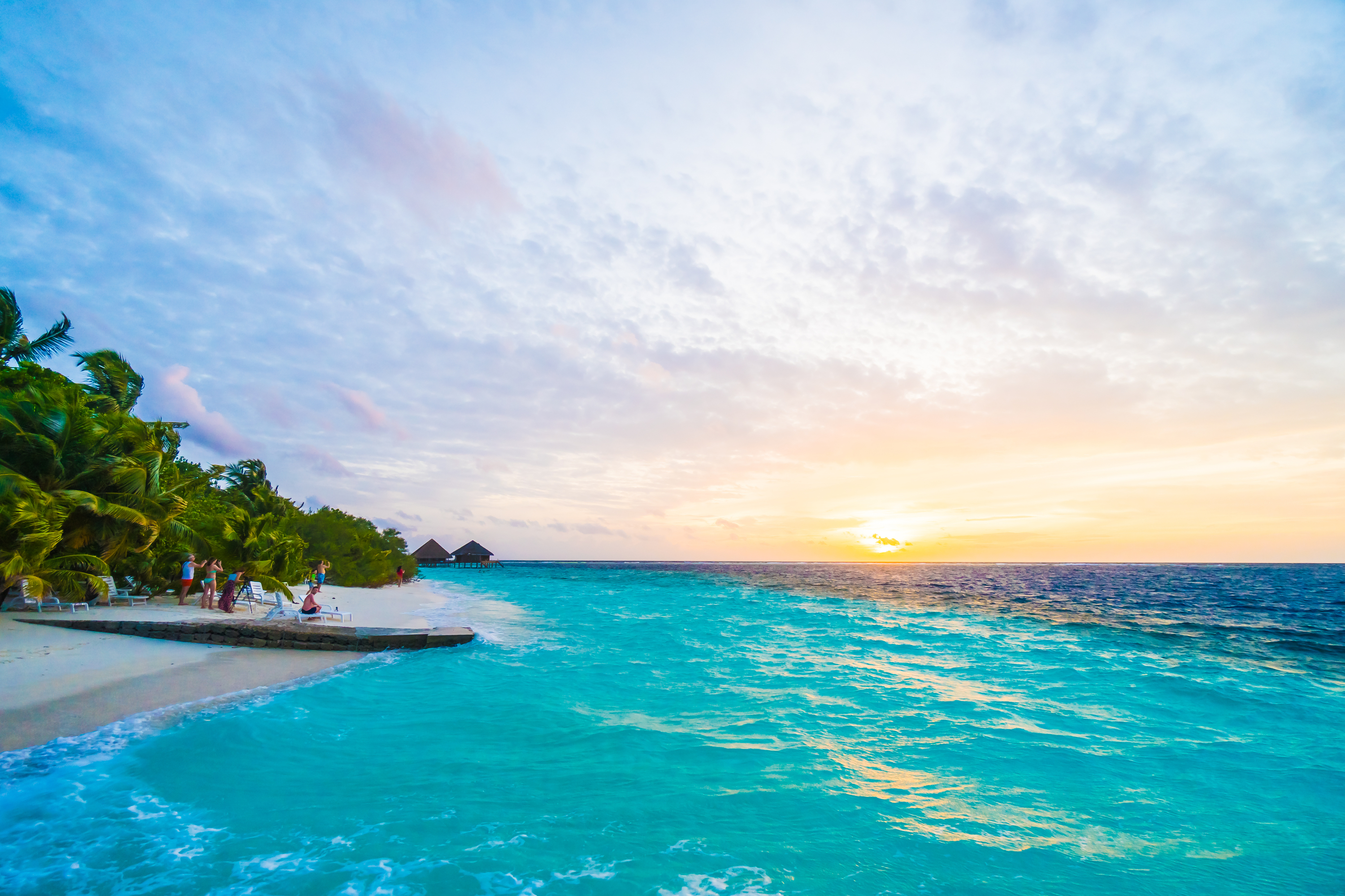 If you're getting ready to plan a trip to the Maldives, then you'll need to know the Maldives resorts to make the most out of your vacation. Have fun planning!