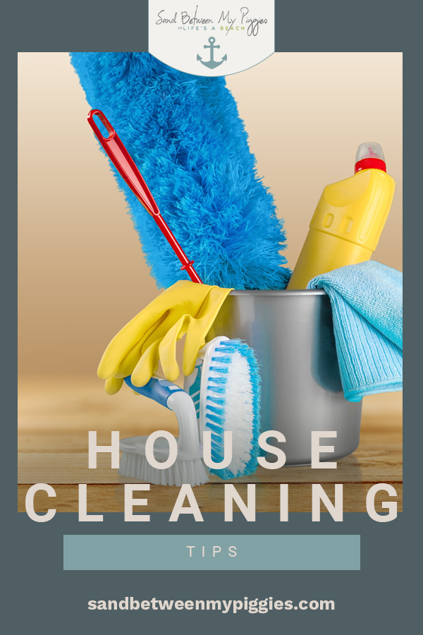 Looking for low-effort ways to keep your home completely clean? Aren't we all! Use this list of my favorite housecleaning tips to keep your home clean in under 30 minutes per-day. This is the perfect cleaning routine for people who HATE cleaning! #cleaning #cleaningtips #sandbetweenmypiggiesblog