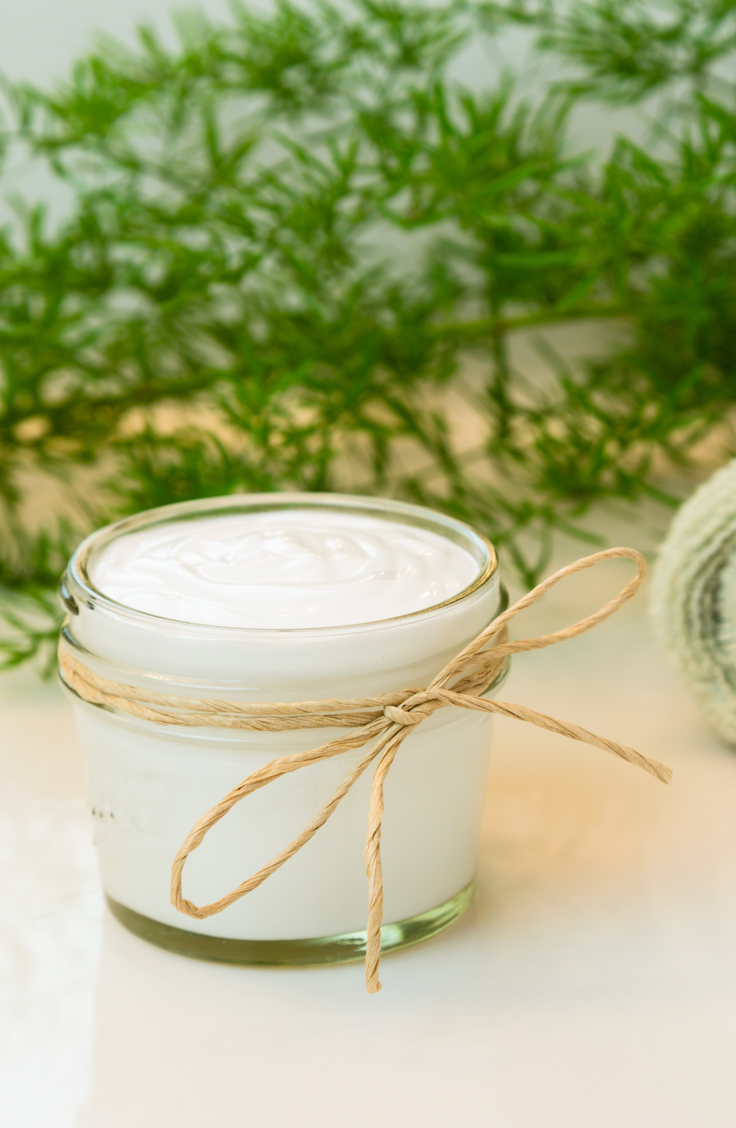 Now that the weather is warming up and the UV rays are stronger, wearing sunscreen has never been so important. But instead of using the store-bought kind, I recommend making your own DIY sunscreen. Here's how!